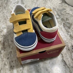 NEW Vans Toddler 7 Old Skool Velcro Sneakers Multicolor Blue, Yellow, and Red